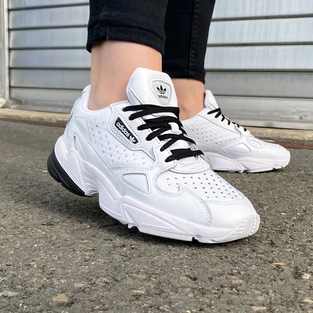 Adidas Originals Falcon Femmes Sneakers FV3413 2 Adidas Originals Falcon Femmes Sneakers FV3413 – Image 2