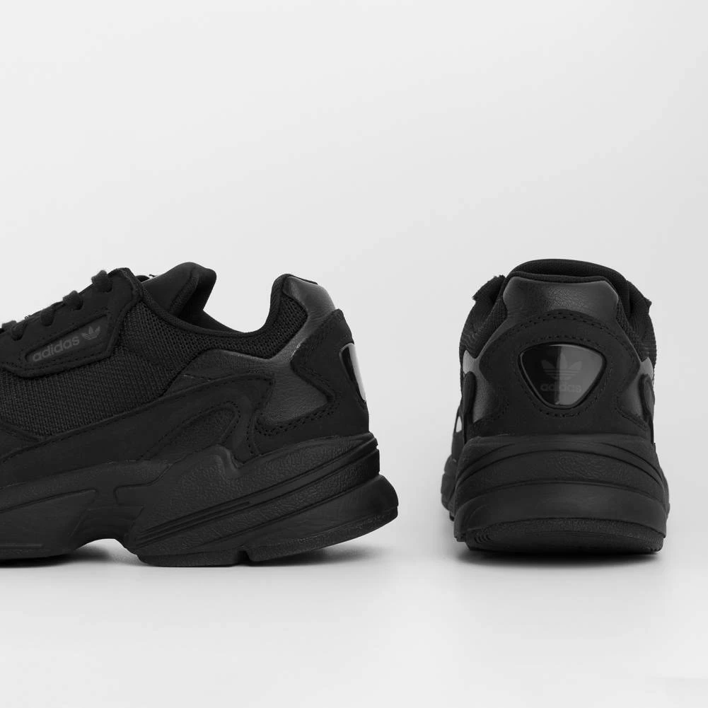 Adidas Originaux Falcon Femmes Sneakers G26880 2 Adidas Originaux Falcon Femmes Sneakers G26880 – Image 2