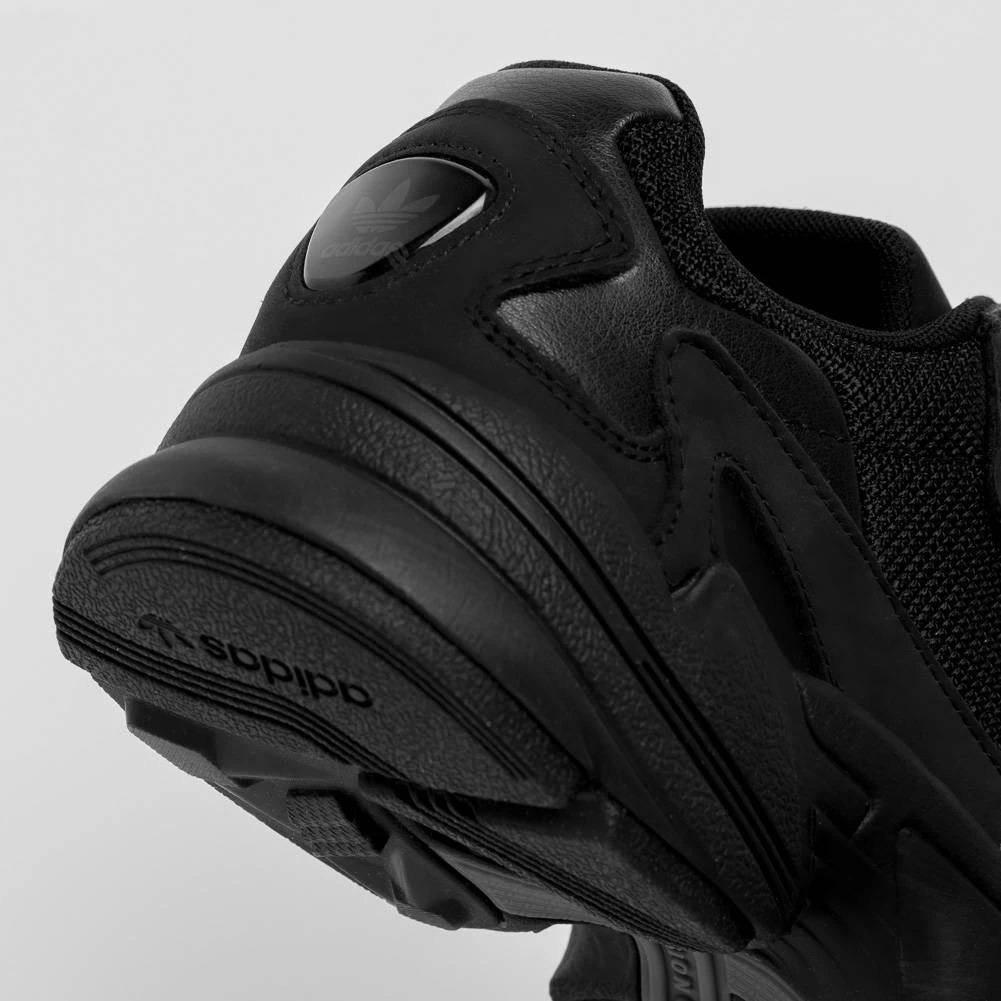 Adidas Originaux Falcon Femmes Sneakers G26880 3 Adidas Originaux Falcon Femmes Sneakers G26880 – Image 3