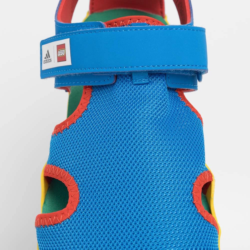 Adidas X LEGO® Captain Toey Enfants Sandales H67468 4 Adidas X LEGO® Captain Toey Enfants Sandales H67468 – Image 4